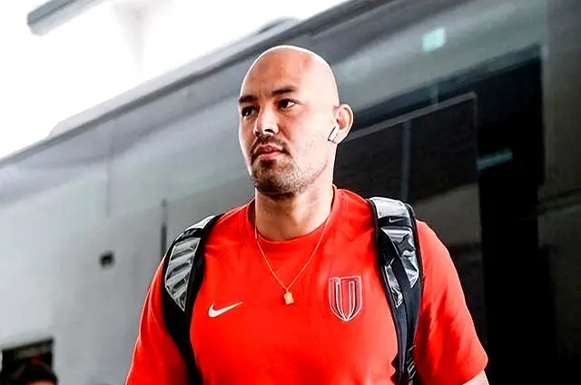 俱乐部决定, 教练组面临